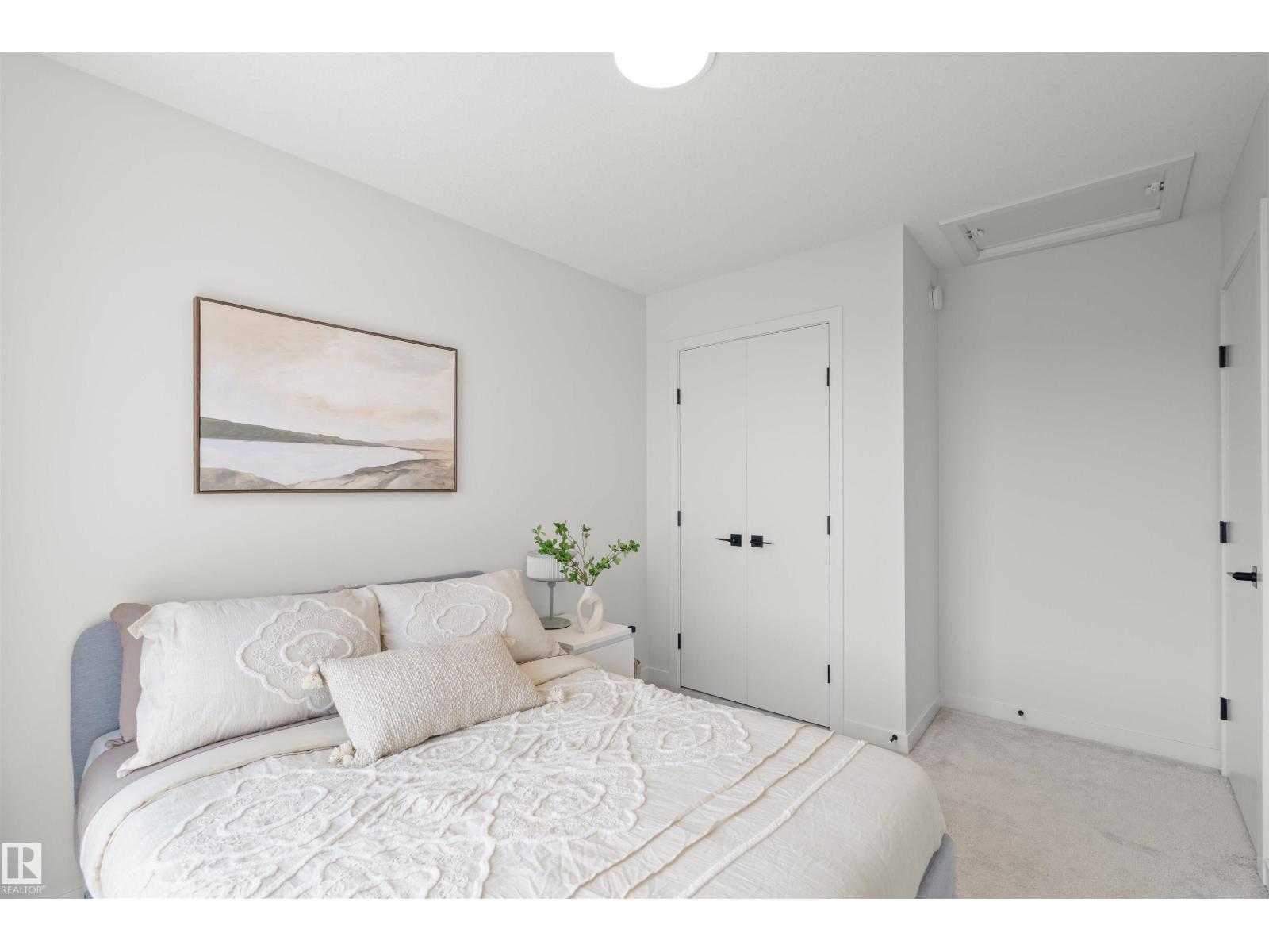 8047 227 ST NW - 25