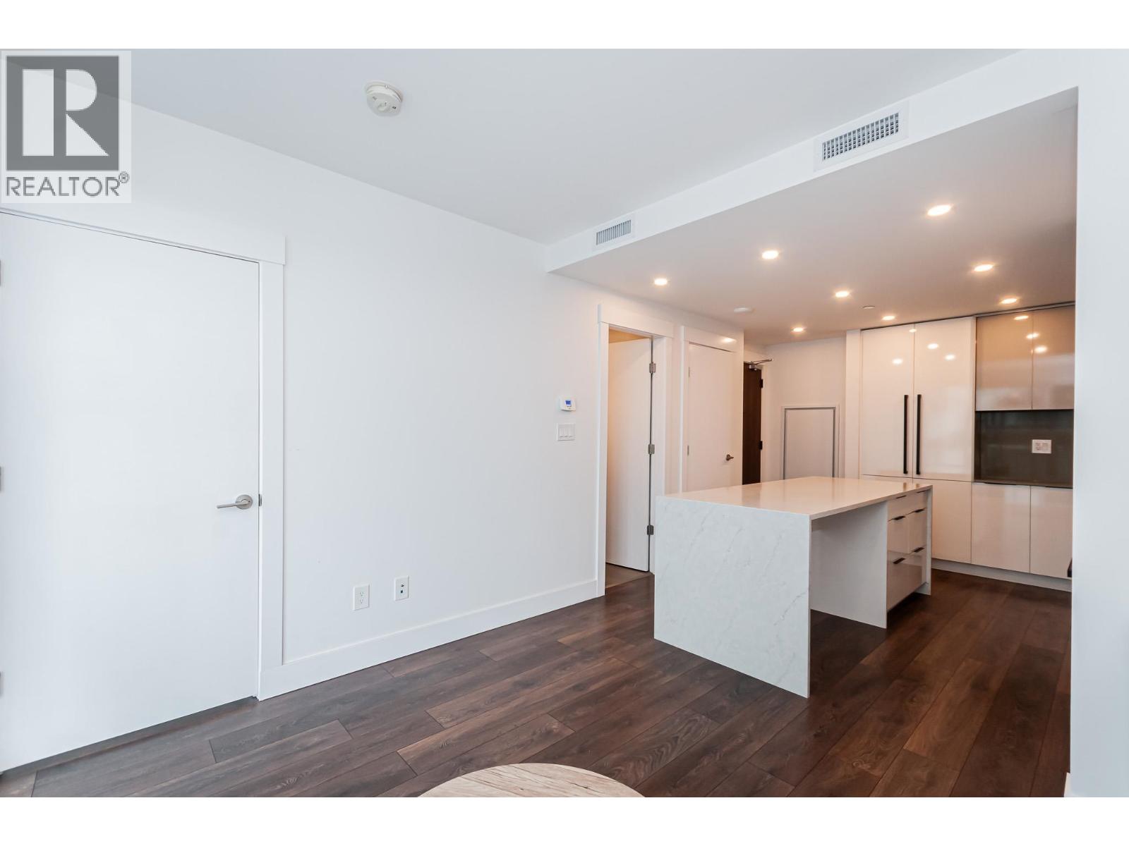 1 Bed, 1 Bath House for Sale in Burnaby – 2410 4711 HAZEL STREET, Burnaby – MLS# R3146870 - Image 10