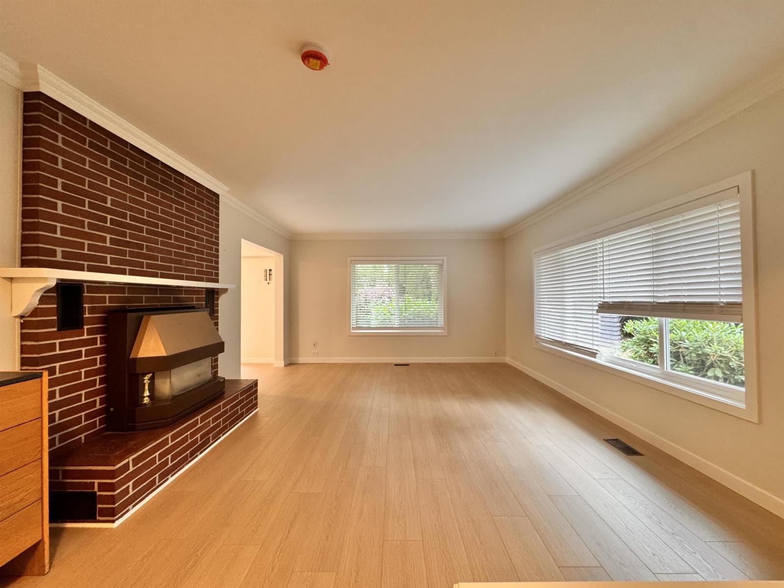 3 Bed, 2 Bath House for Rent in Langley – 20861 72 AVENUE, Langley – MLS# R3147687 - Image 6