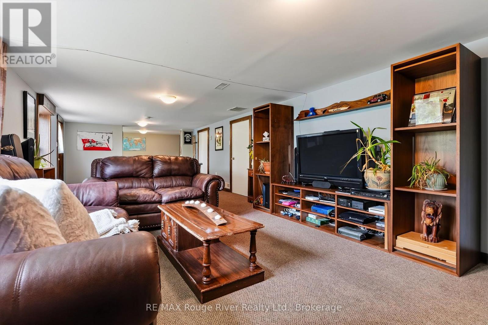 100 KING STREET E - 37