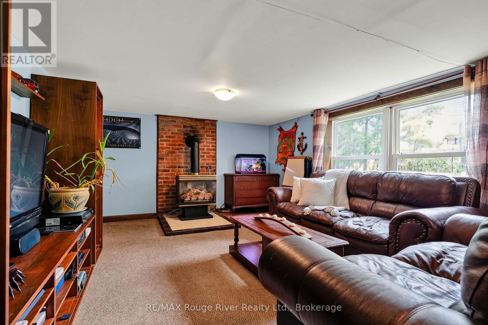 100 KING STREET E - 38