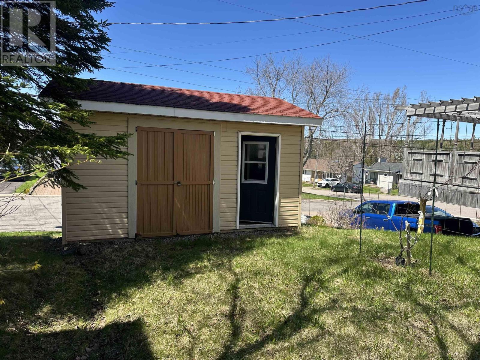 17 MacQuarrie Drive - 4