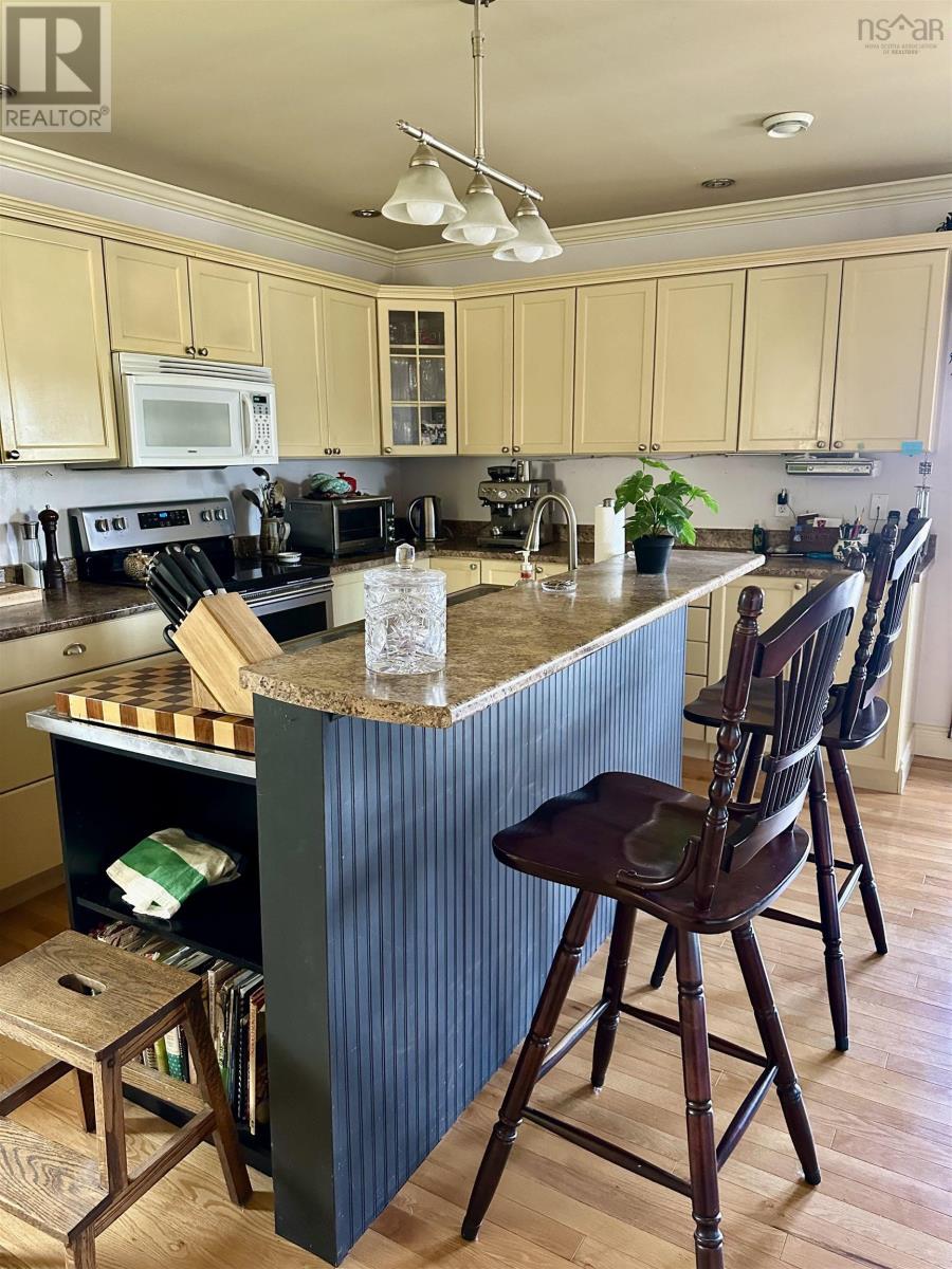 17 MacQuarrie Drive - 7