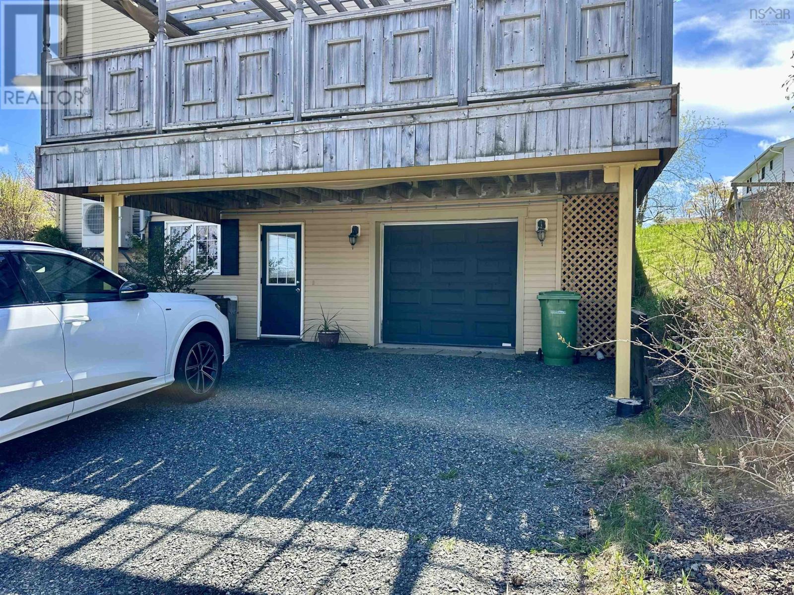 17 MacQuarrie Drive - 3