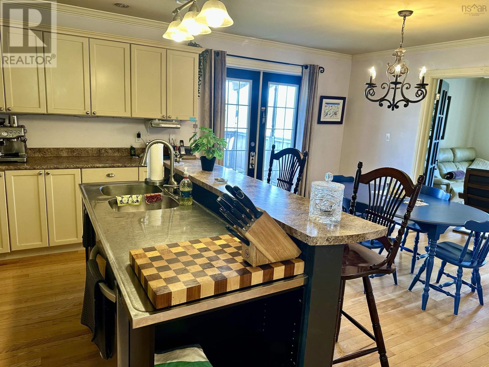 17 MacQuarrie Drive - 8