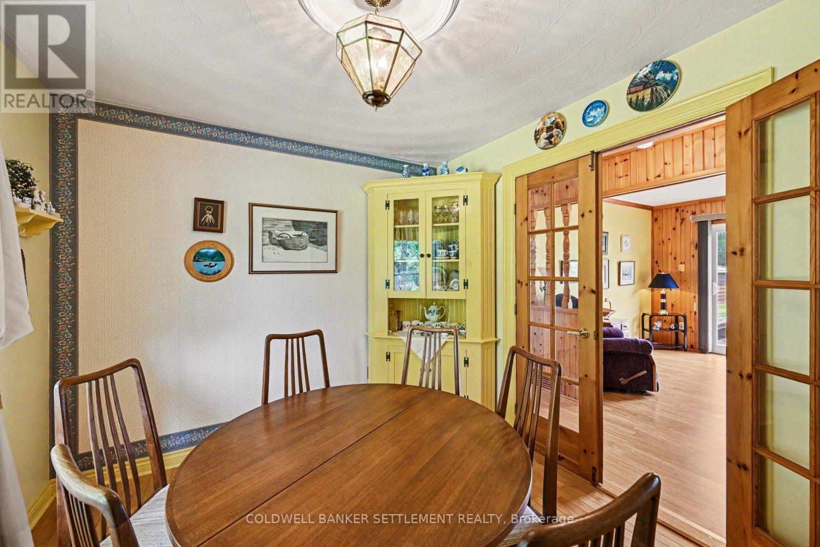 343 ENNIS ROAD - 18