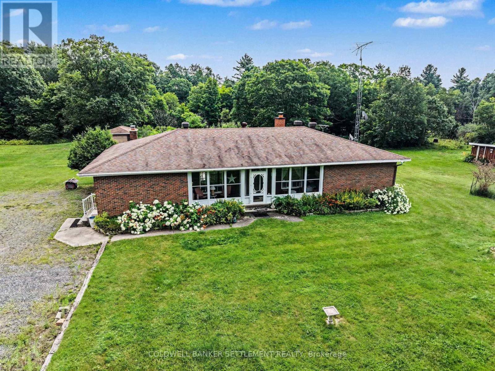 343 ENNIS ROAD - 2