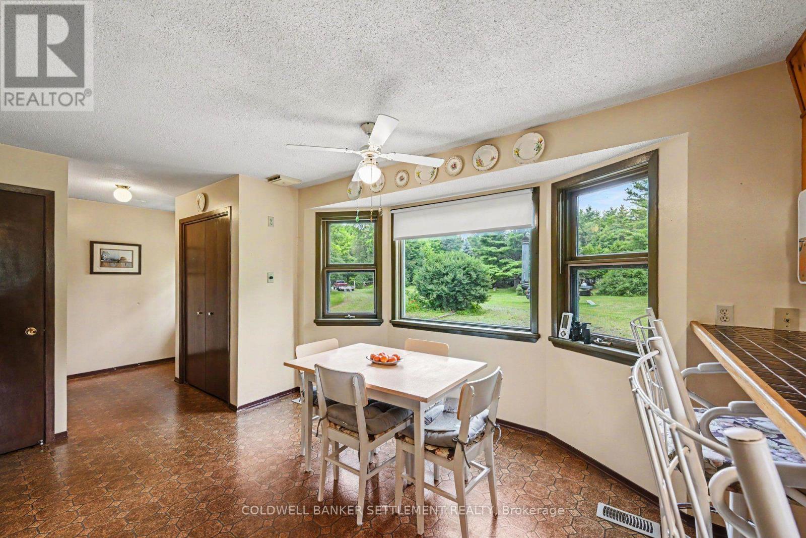 343 ENNIS ROAD - 24