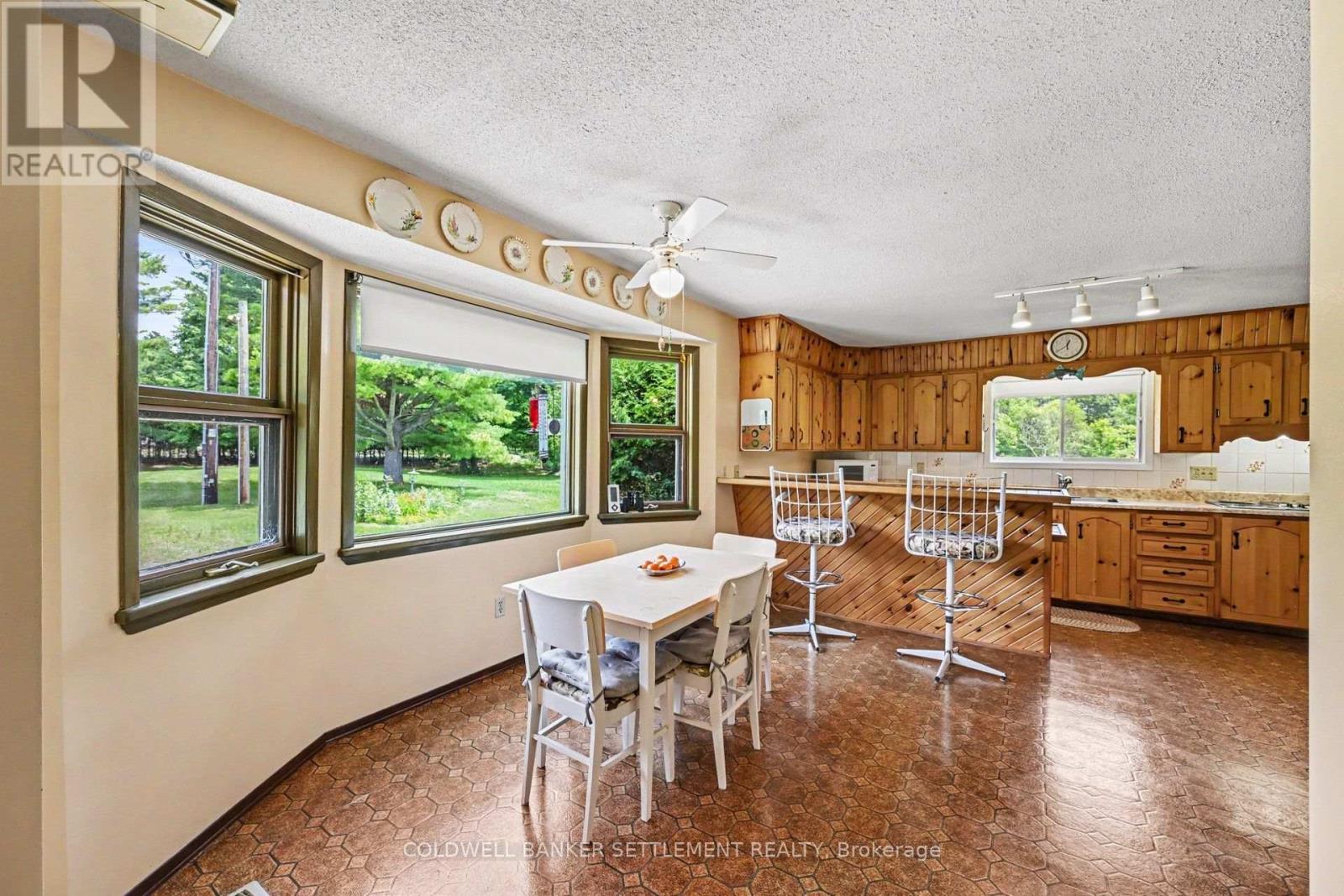 343 ENNIS ROAD - 25