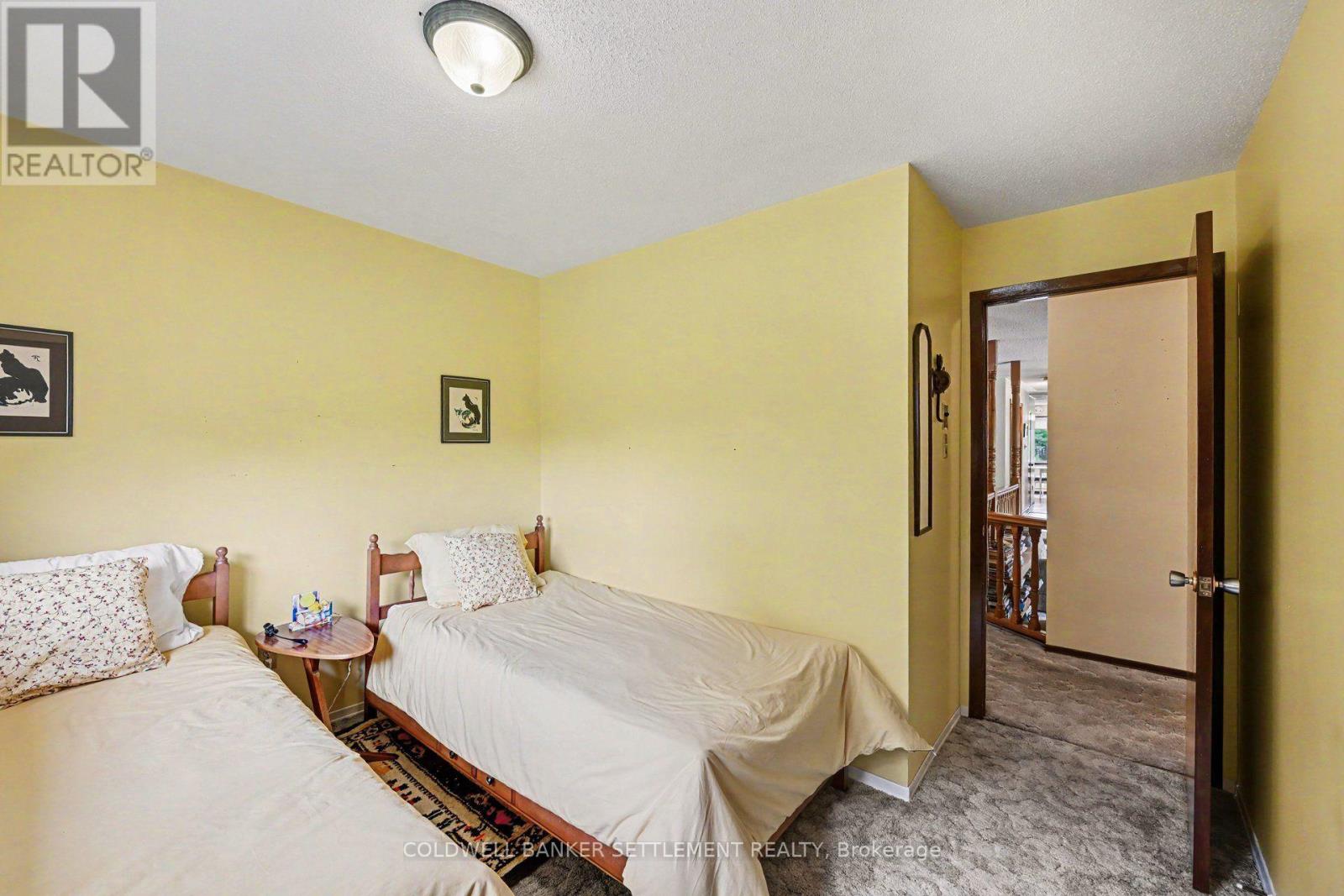 343 ENNIS ROAD - 33