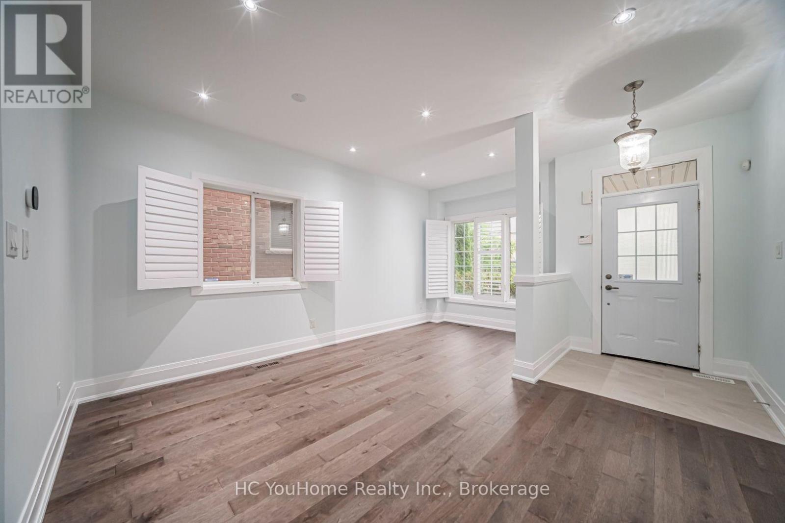70 DOVETAIL DRIVE - 8