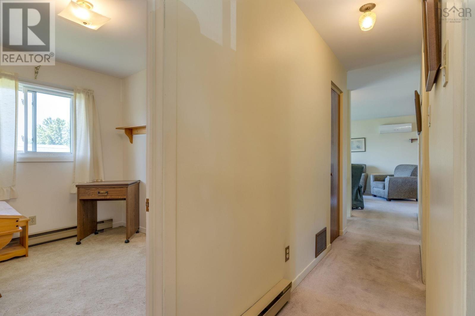 2 Elmwood Drive - 27