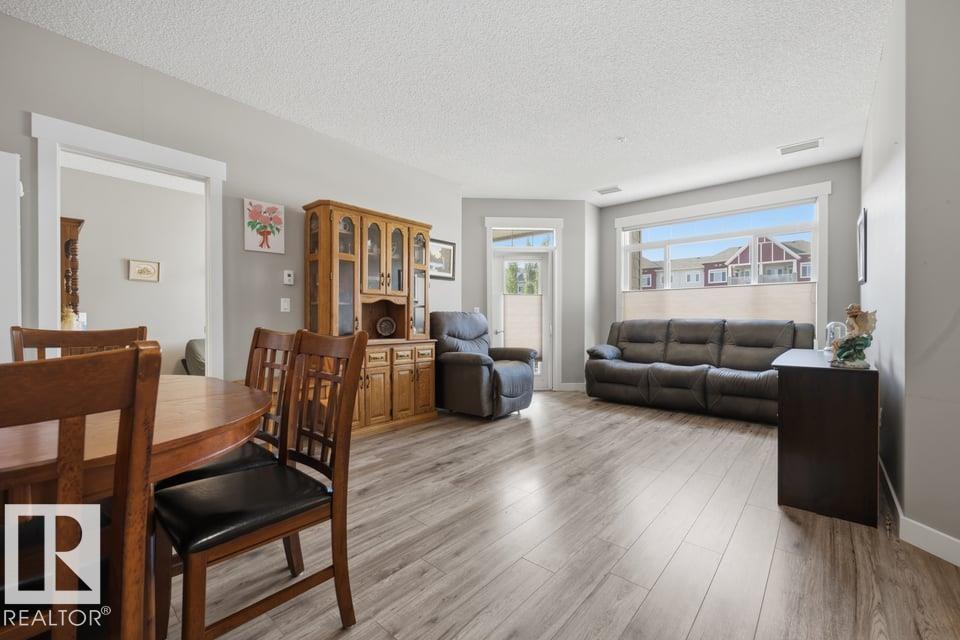 #205 511 QUEEN ST - 26
