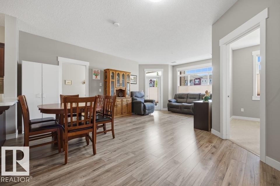 #205 511 QUEEN ST - 33