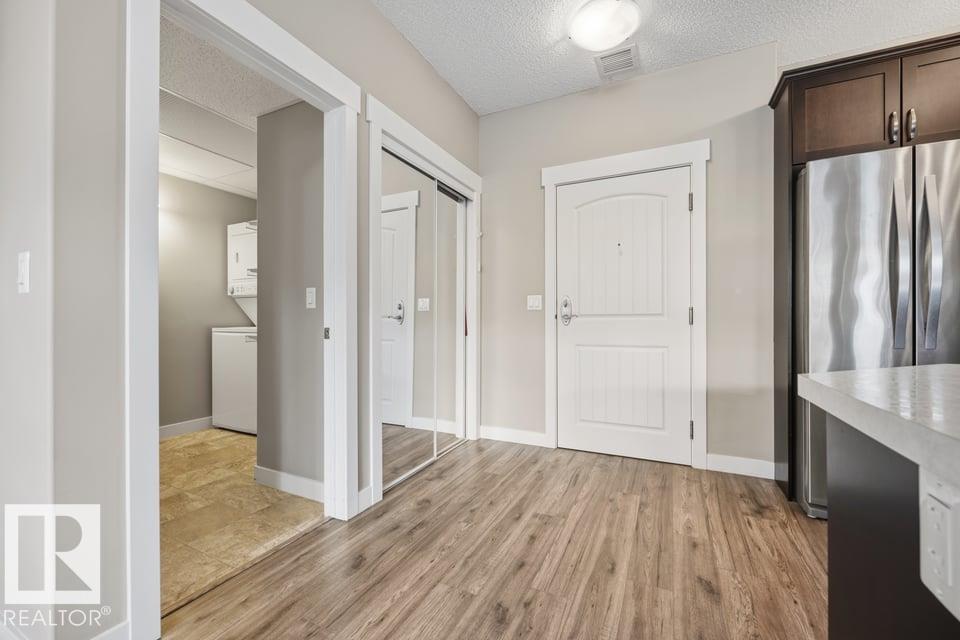 #205 511 QUEEN ST - 41