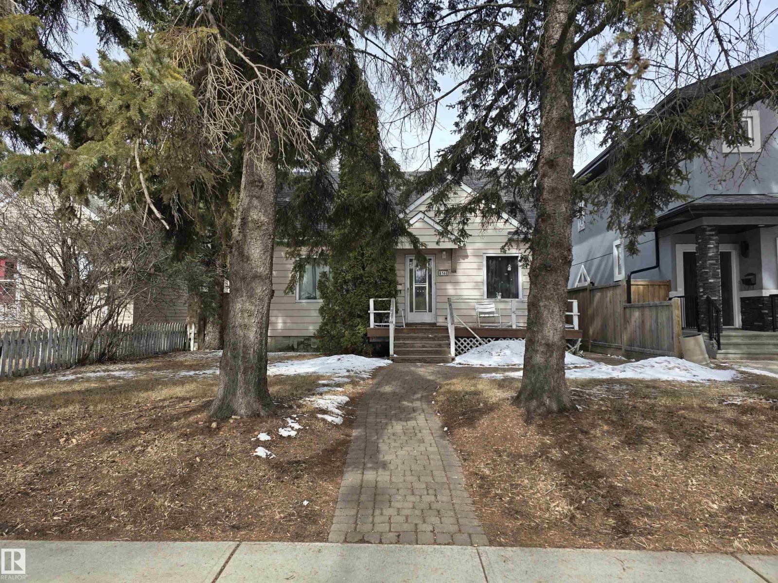 8146 78 AV NW - 3