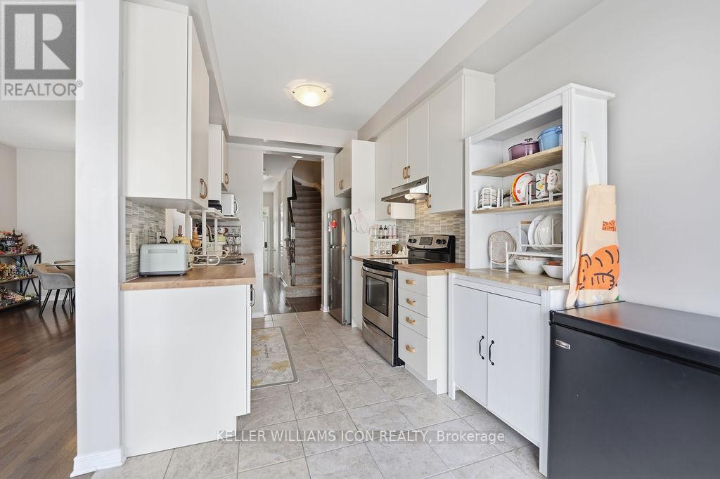 493 ASHBOURNE CRESCENT - 15