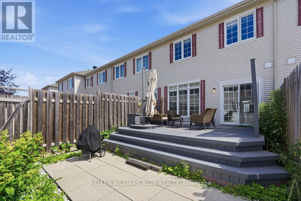 493 ASHBOURNE CRESCENT - 35