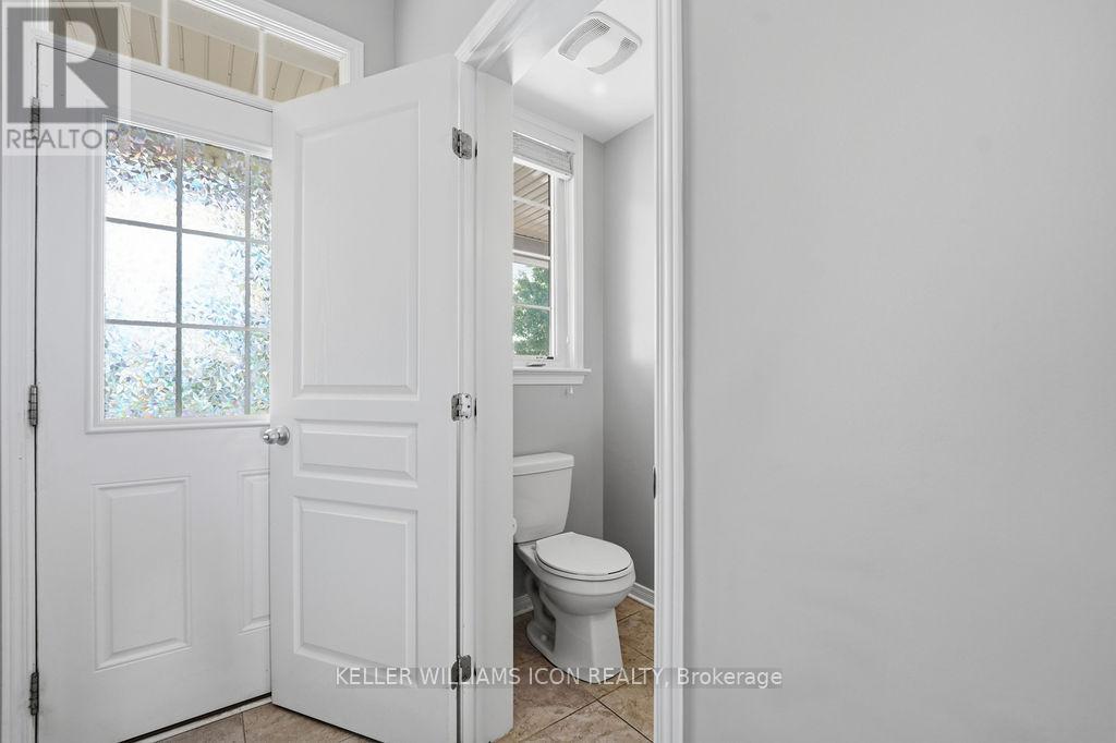 493 ASHBOURNE CRESCENT - 5