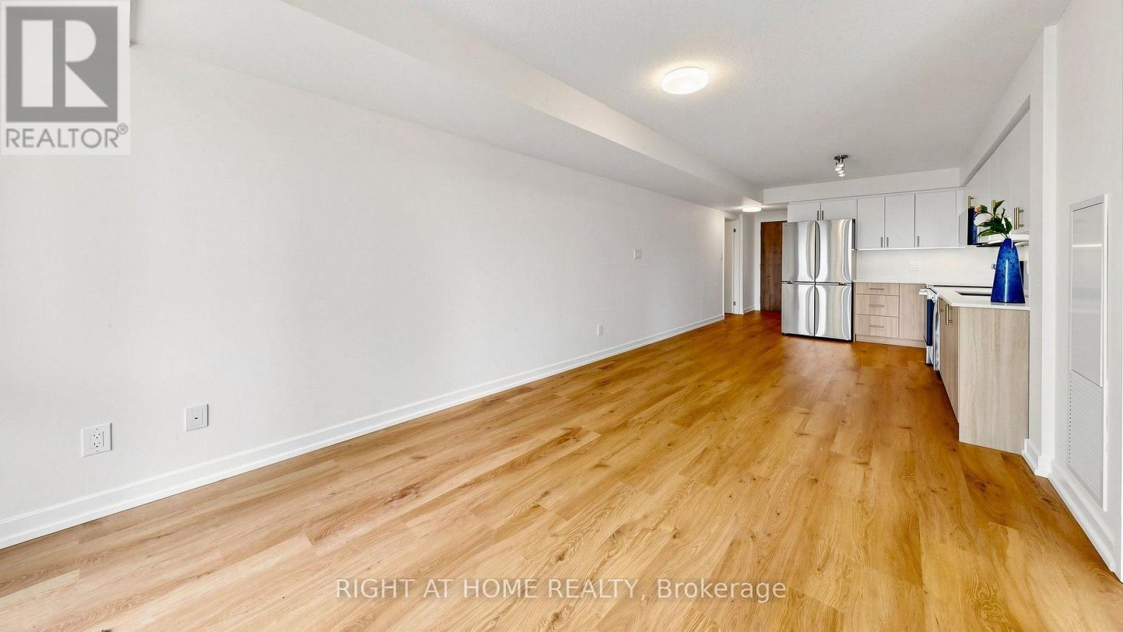 #609 33 BAY STREET - 15