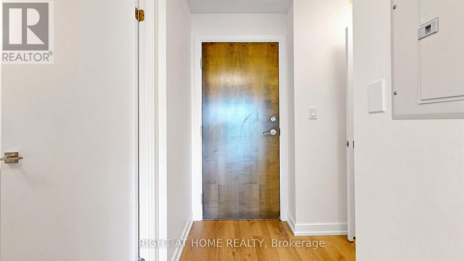 #609 33 BAY STREET - 27