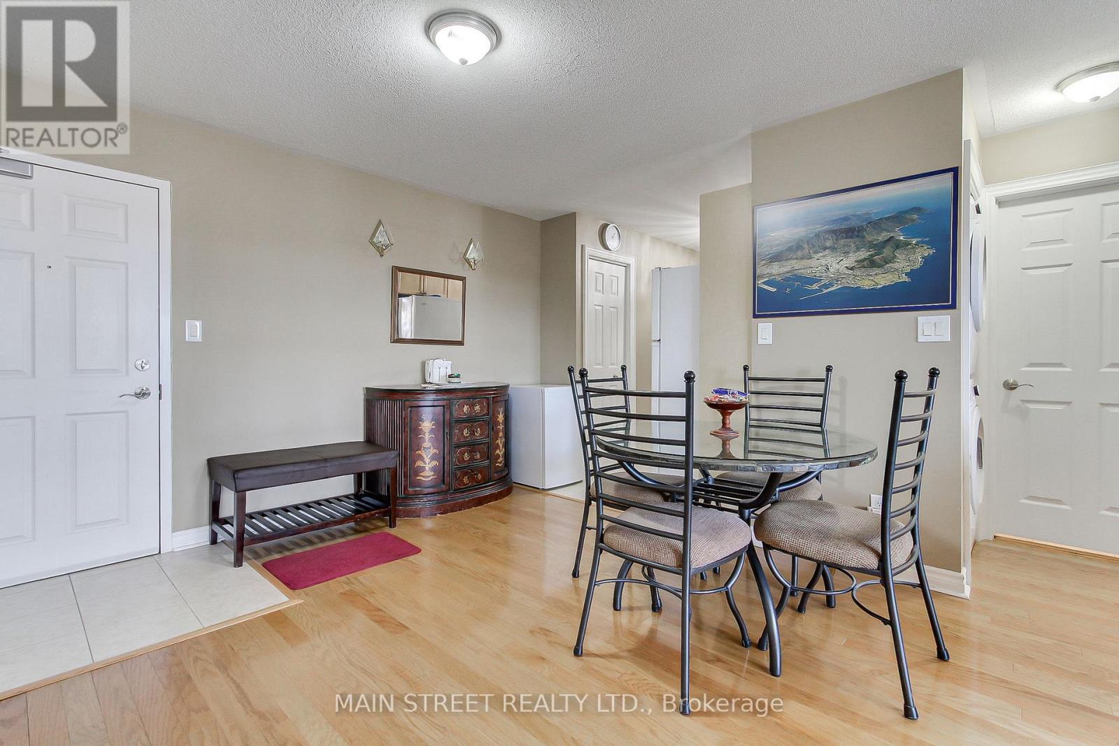 #305 500 MAPLEVIEW DRIVE W - 12