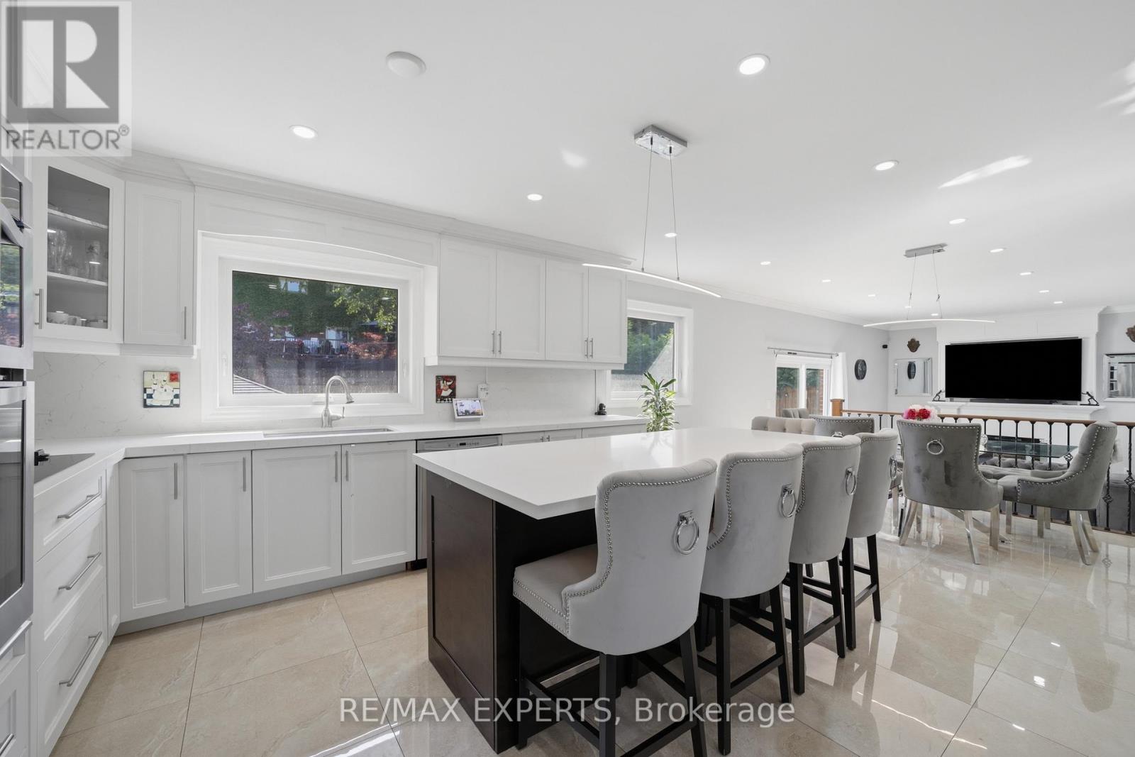 3656 SAWMILL VALLEY DRIVE - Image 12