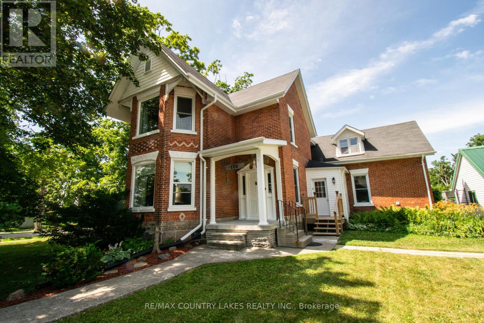 100 NAPPADALE STREET - 1