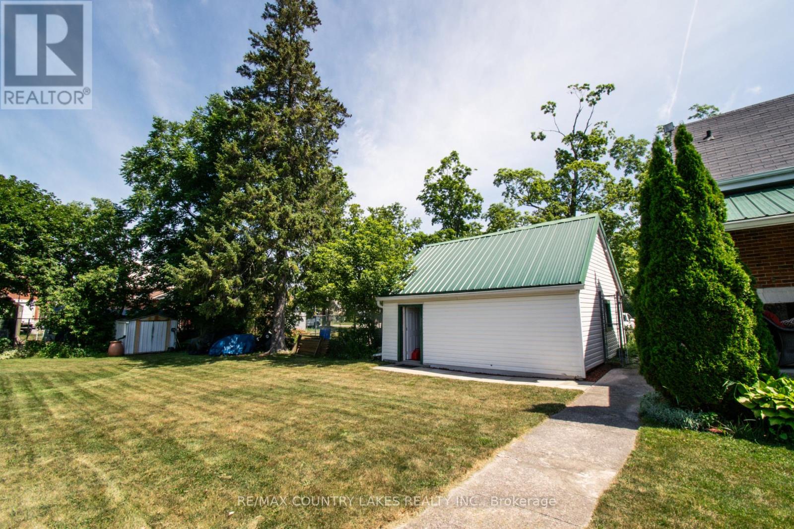 100 NAPPADALE STREET - 5