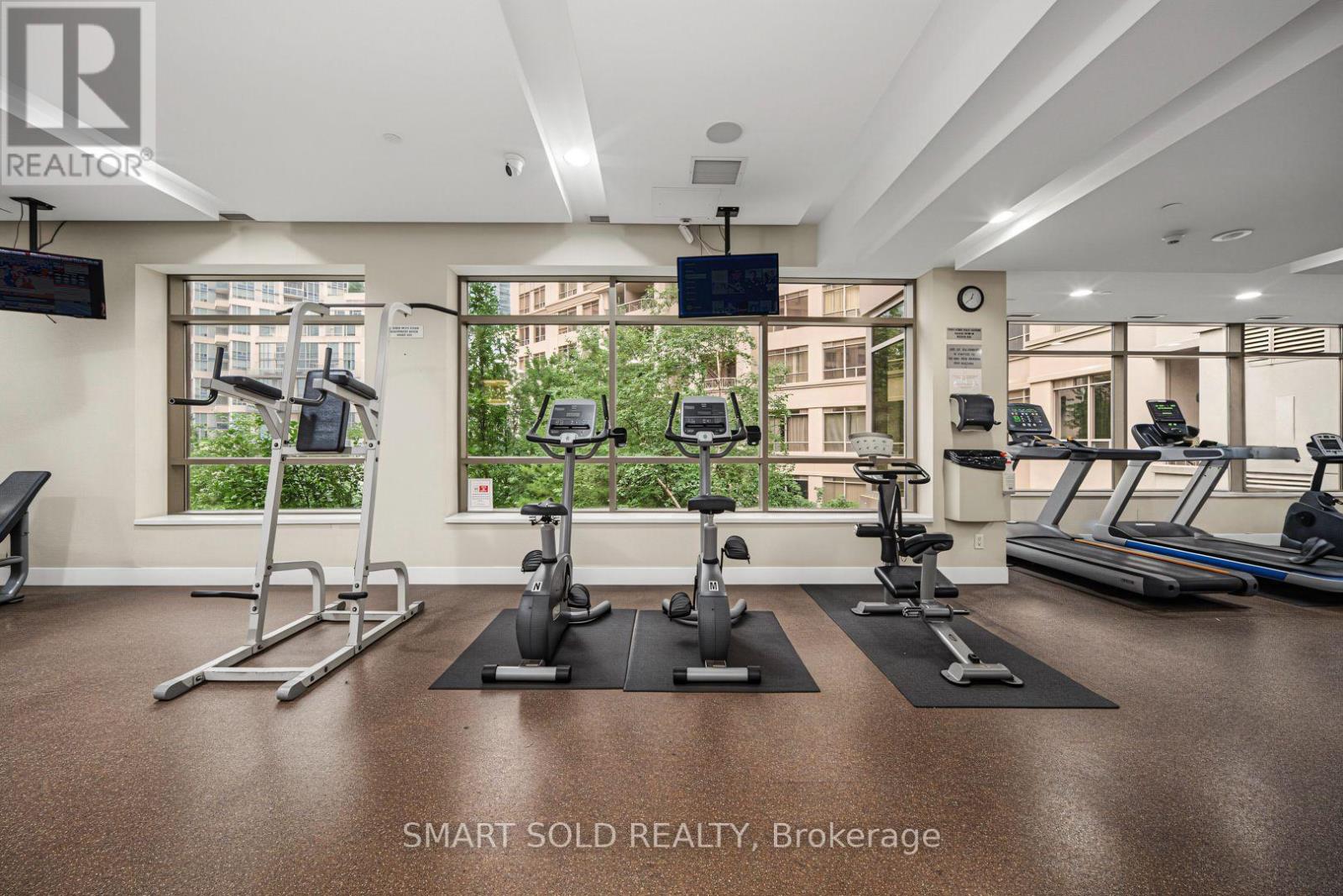 #801 3880 DUKE OF YORK BOULEVARD - Image 46