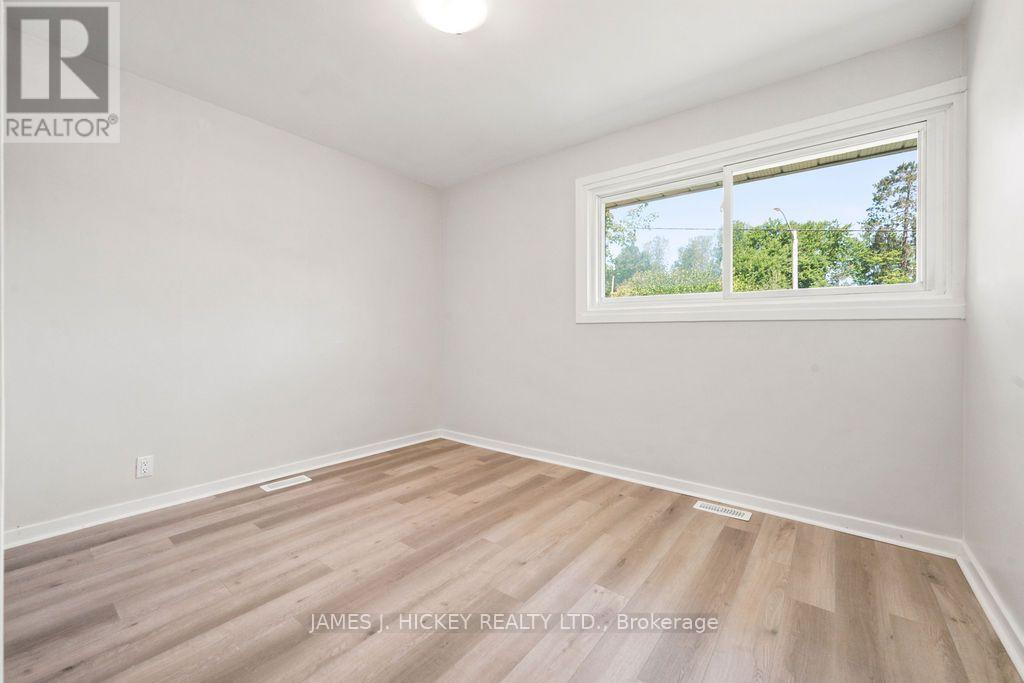 88 GLENDALE AVENUE - 18