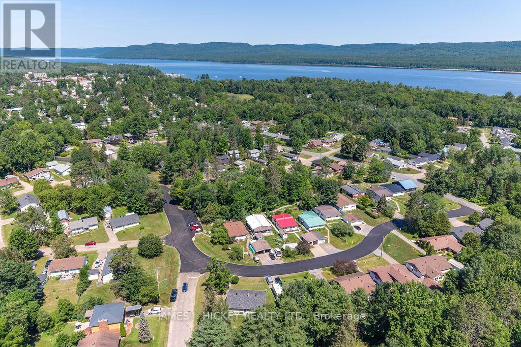 88 GLENDALE AVENUE - 28