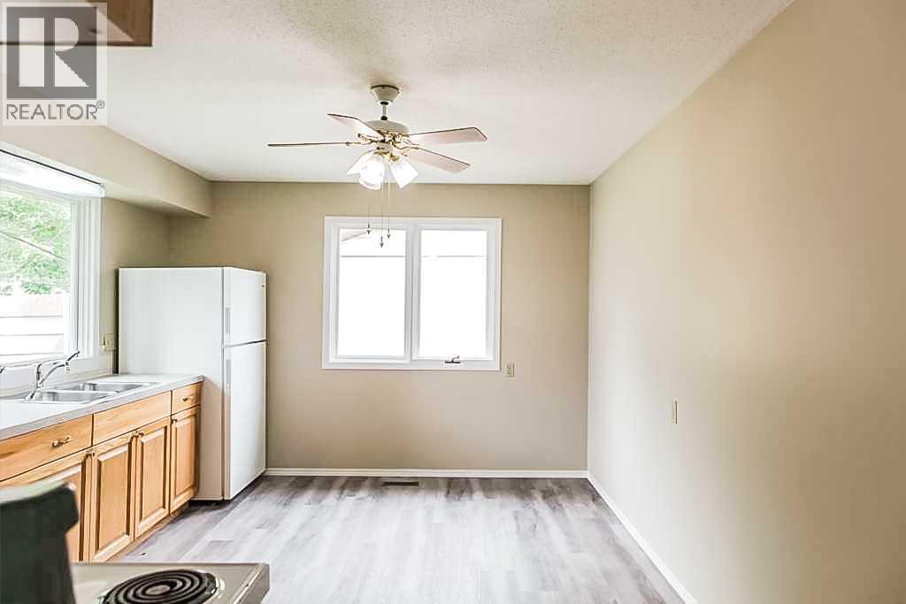 9616 91B Avenue - 7