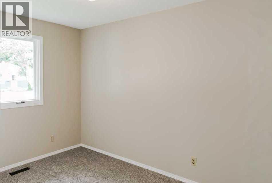 9616 91B Avenue - 13
