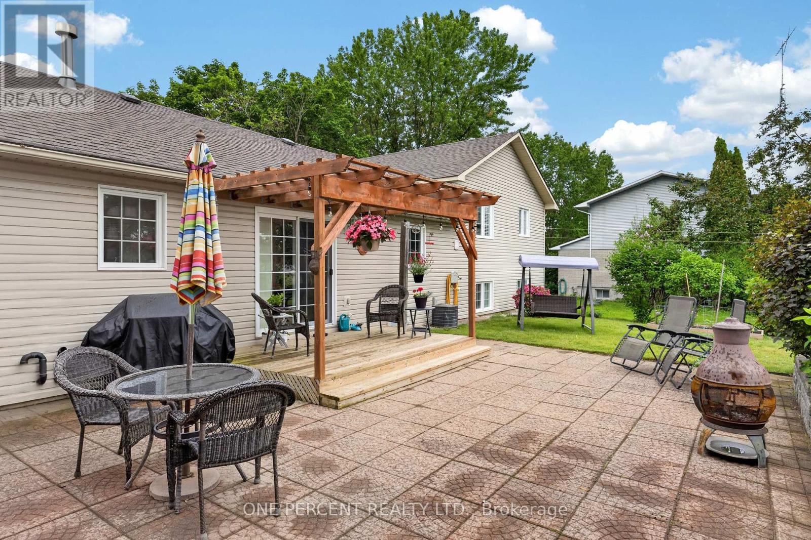 3061 BRIDGE STREET - 32
