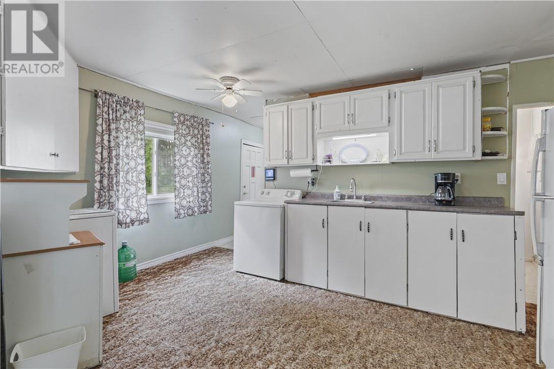 41 GRAHAM Road - 23