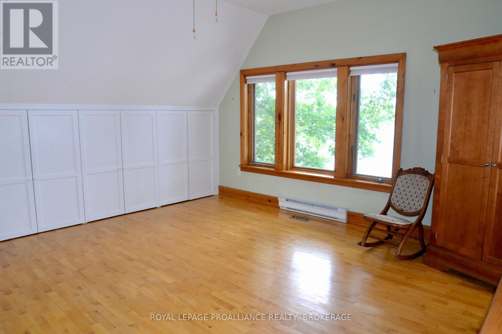 6079 CARLETON DRIVE - 22