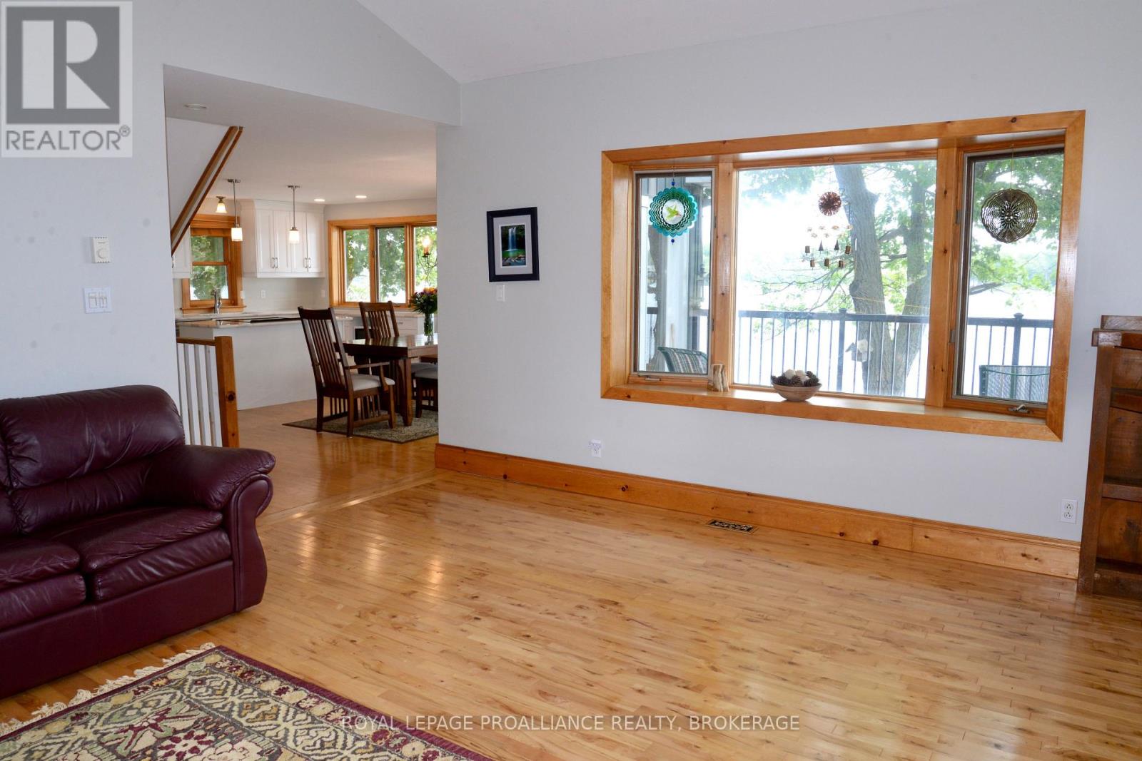 6079 CARLETON DRIVE - 13