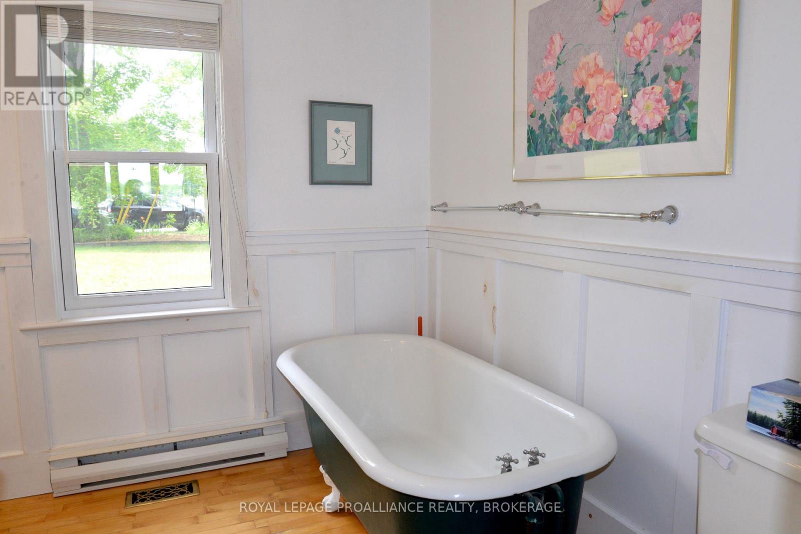 6079 CARLETON DRIVE - 29