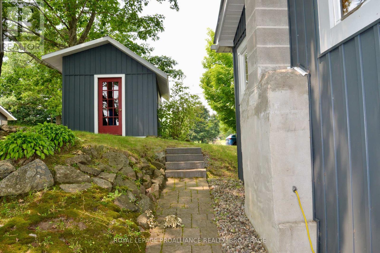 6079 CARLETON DRIVE - 38