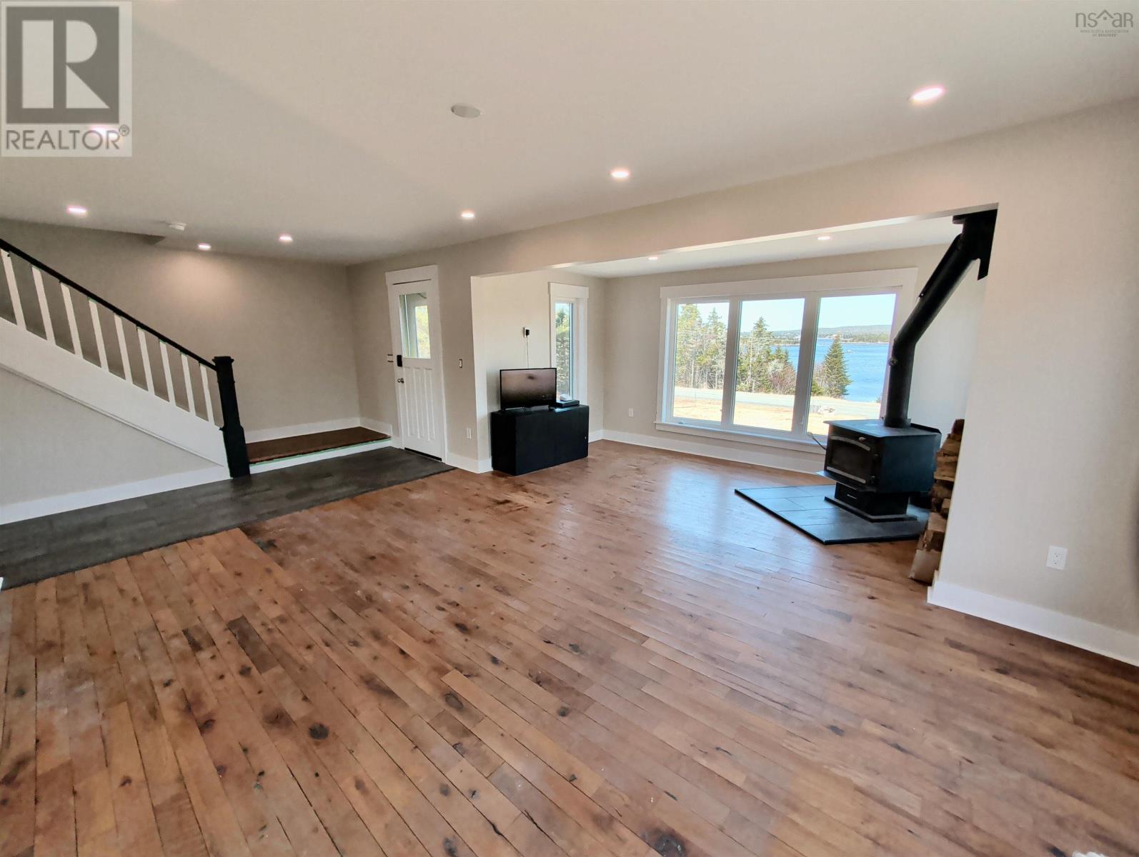 2351 Ostrea Lake Road - 10