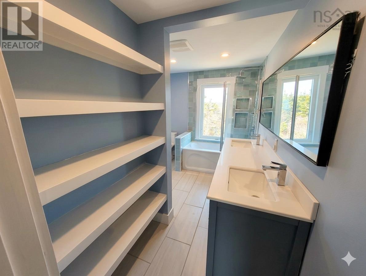 2351 Ostrea Lake Road - 18