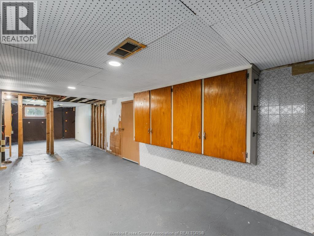 558 ELM - 20