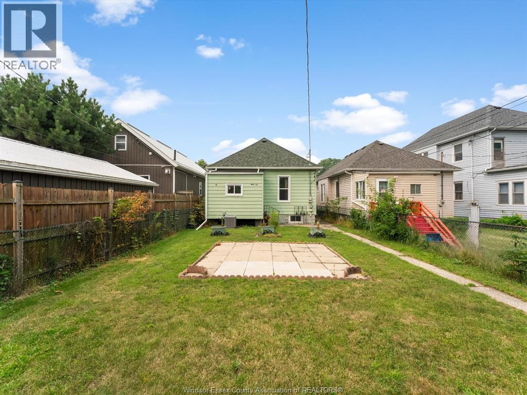 558 ELM - 27