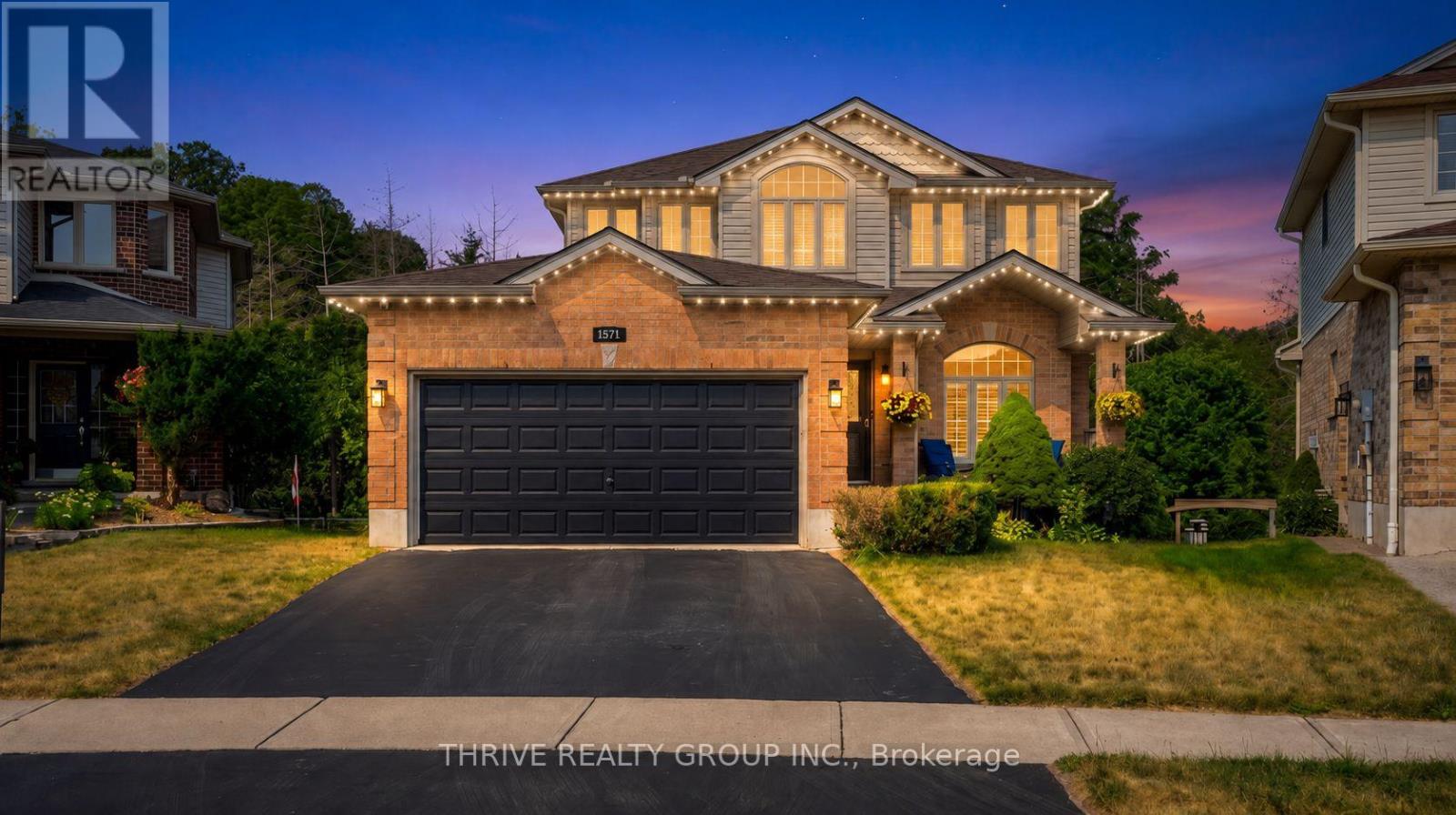 1571 BLACKMAPLE CRESCENT - 1
