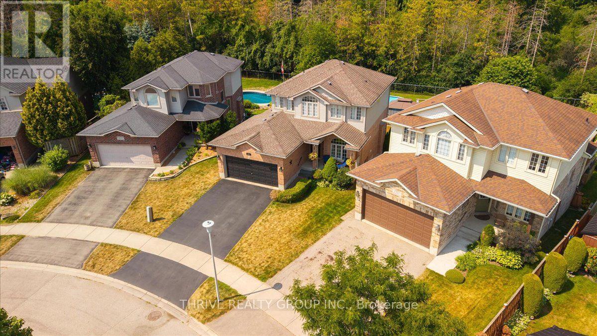 1571 BLACKMAPLE CRESCENT - Image 2