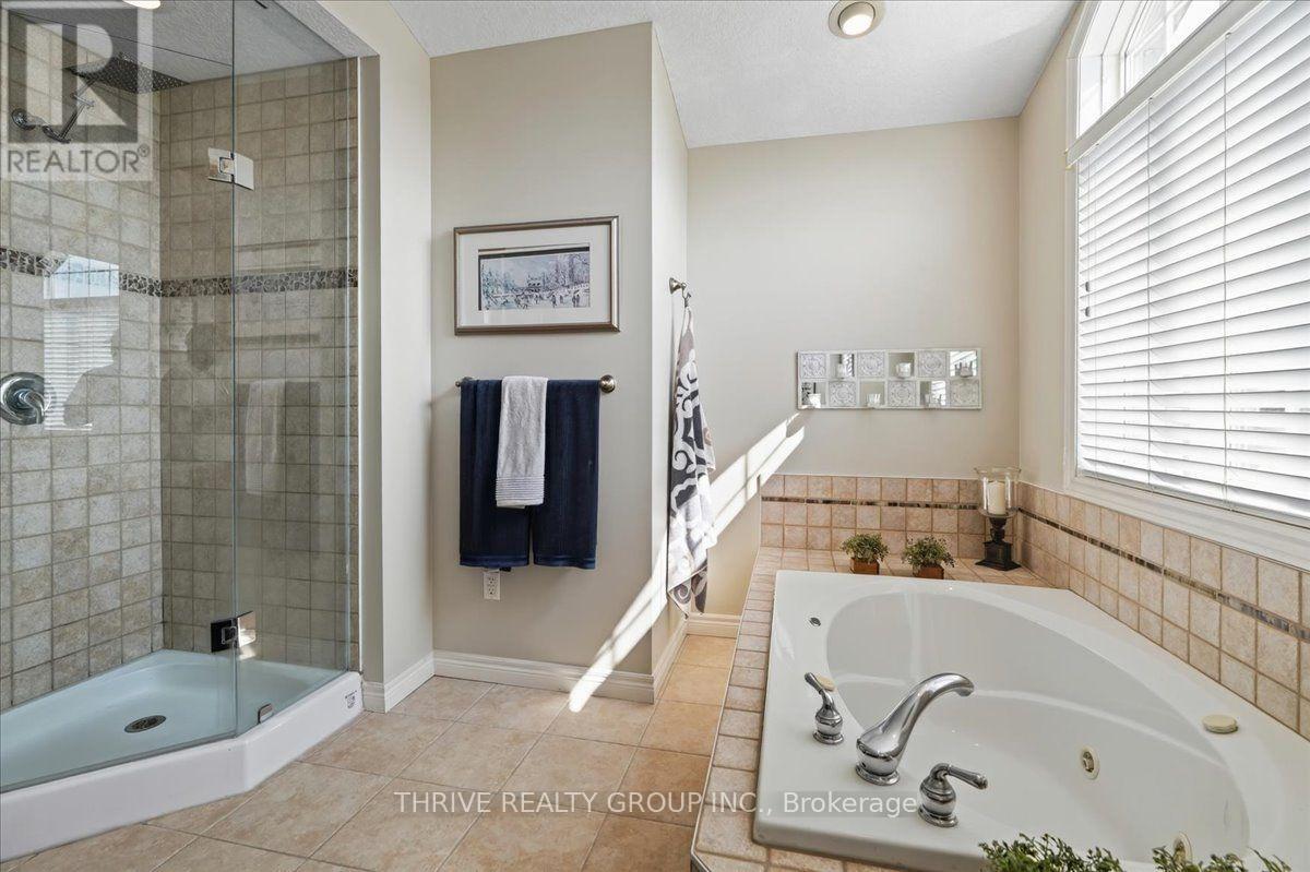 1571 BLACKMAPLE CRESCENT - 22