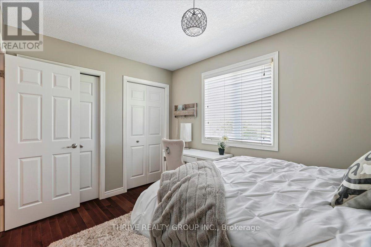 1571 BLACKMAPLE CRESCENT - 24