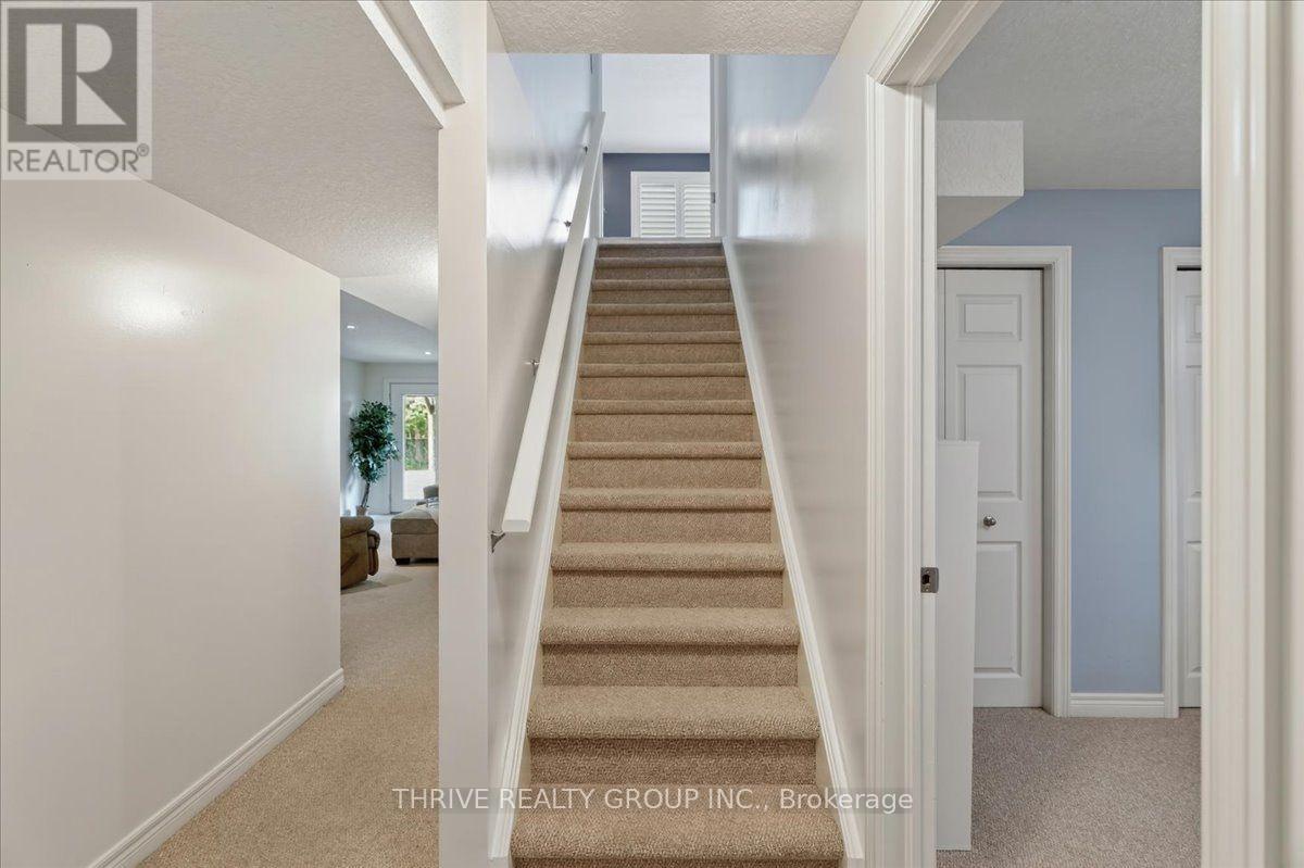 1571 BLACKMAPLE CRESCENT - 28