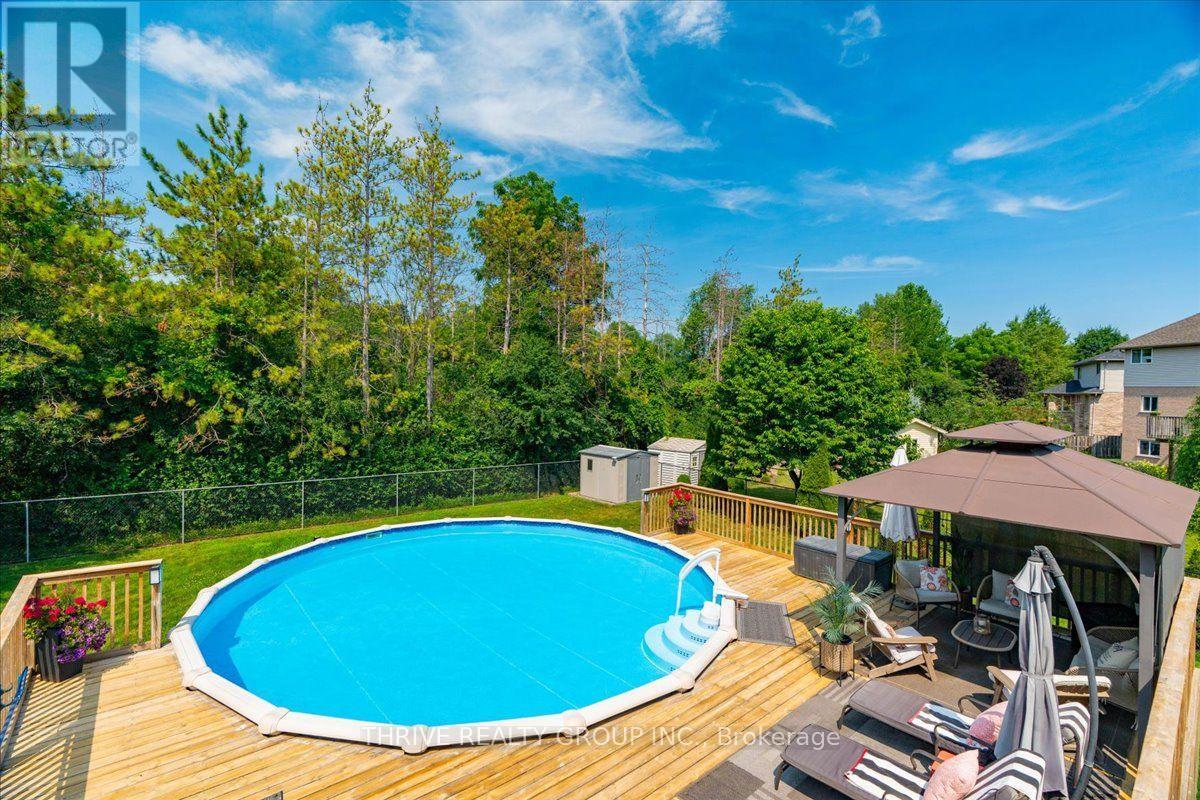 1571 BLACKMAPLE CRESCENT - 37